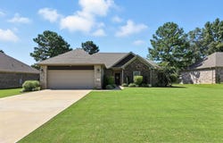 121 Hayden Dr, Beebe, AR 72012