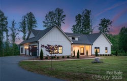 467 Dale Road, Spruce Pine, NC 28777
