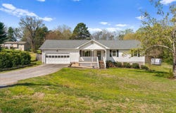 63 Debra Lane, Ringgold, GA 30736