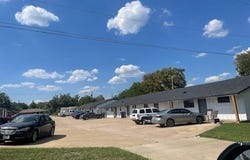 202 S Broadway Street, Bells, TX 75414