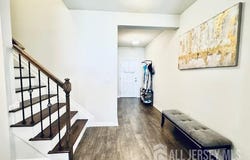 803 Greenland Square, Highland Park, NJ 08904