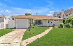 660 Franklin Boulevard, Long Beach, NY 11561