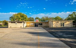 213 Schreiner St, Kerrville, TX 78028