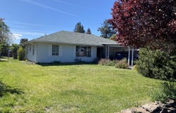 1726 Kane Street, Klamath Falls, OR 97603