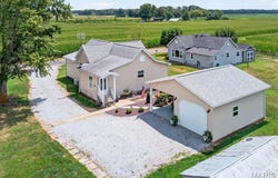 9243 Livesay Street, Nashville, IL 62263