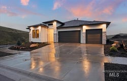 7615 Brown Wy, Eagle, ID 83629