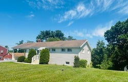 6942 LINGANORE Road, FREDERICK, MD 21701