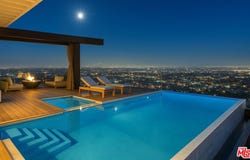 8404 Franklin Ave, Los Angeles, CA 90069