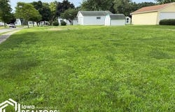 704 S Wooster Street, Algona, IA 50511