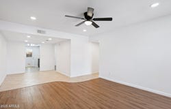 1927 E HAMPTON Avenue, Mesa, AZ 85204