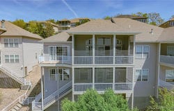 548 Lakeshore Drive, Lake Ozark, MO 65049