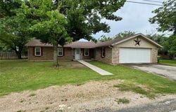 918 Jory Street, Hico, TX 76457