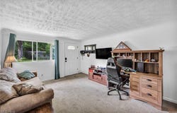 7750 Saxon Drive, Kirtland, OH 44094