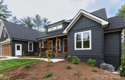 111 Laura Trace, Hendersonville, NC 28792