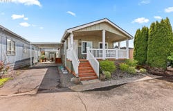 835 SE 1ST AVE, Canby, OR 97013