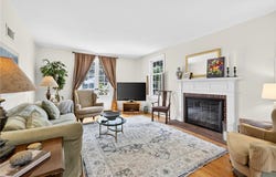 1130 Woodlawn Ave, Bethel Park, PA 15102