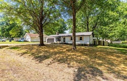 907 S Oak Street, Buffalo, MO 65622