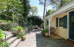 14 Viking Road, Glenwood Landing, NY 11547