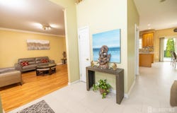 19 Larkspur Drive, South Brunswick, NJ 08810