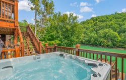 126 Bluewater Lane, LaFollette, TN 37766