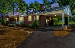12483 Kings Hwy, MONTROSS, VA 22520