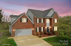 1919 46th Avenue Drive NE, Hickory, NC 28601
