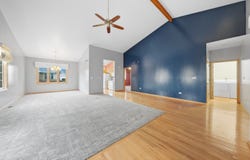 13549 Lockwood Street, Crestwood, IL 60418