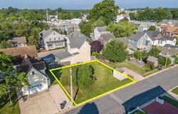 404 RODALINE AVENUE, LEWES, DE 19958