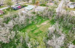 3206 Rowland St, Hutchinson, KS 67502