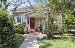 490 W Barkley, Sour Lake, TX 77659
