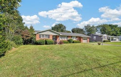 230 Eastview Drive, Madisonville, KY 42431