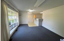 1035 N 9th Street, Clinton, IN 47842