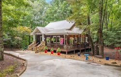 2084 Newport Drive, Ellijay, GA 30540