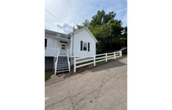 102 Boss Row, Fries, VA 24330