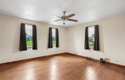 222 E 5th St., Washington, IA 52353