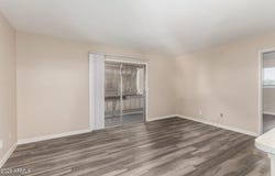 520 N STAPLEY Drive, Mesa, AZ 85203