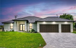 741 SW 7th Terrace, Cape Coral, FL 33991
