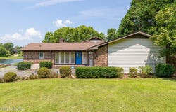 161 Shenandoah Road E, West End, NC 27376