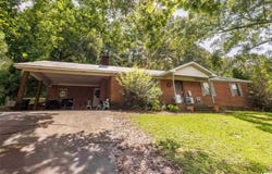 1405 FAIRMONT ROAD, SYLACAUGA, AL 35150