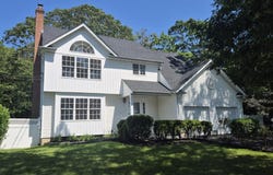 89 Railroad Avenue, Center Moriches, NY 11934