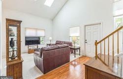 22 PIONEER COURT, EWING, NJ 08628