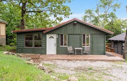 24 Bass Avenue, Kimberling City, MO 65686
