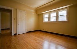 2555 N 51st St, Milwaukee, WI 53210