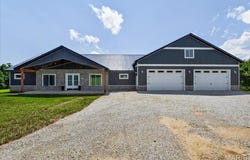 815 N Ethlyn Road, Winfield, MO 63389