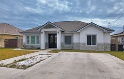 3051 Samuel Dr, Eagle Pass, TX 78852