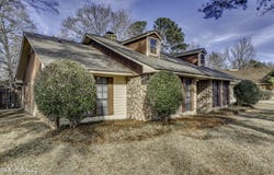 1422 Mossline Drive, Jackson, MS 39211