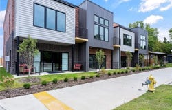 945  SE 10th  ST, Bentonville, AR 72712