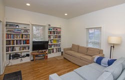 122 Courtney Dr, Lewisburg, WV 24901