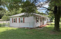 1026 E Noleman Street, Centralia, IL 62801