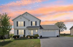 321 Tomahawk Dr, Twin Lakes, WI 53181